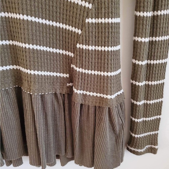 Anthro Eri + Ali Tallie Waffle Knit Peplum Hem Top - Picture 6 of 9